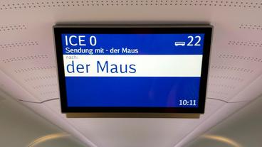 An Bord des neuen ICE: „Die Sendung mit der Maus“ auf einem Bildschirm.