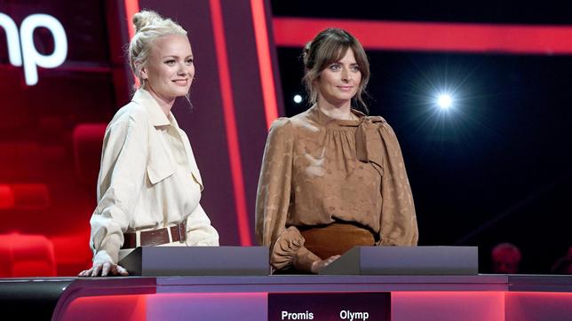 Die Kandidatinnen des Teams "Laufsteg": Franziska Knuppe und Eva Padberg, beide Models.