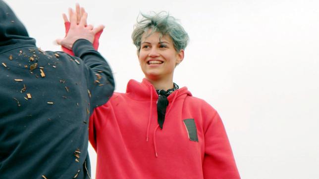 Bild: MDR/Cine Impuls Leipzig High Five! Nika und Niklas nehmen es sportlich