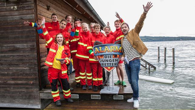 Zwölf Jugendteams der Rettungsverbände THW, Bergwacht, DLRG und Feuerwehr treten in der neuen SWR Doku-Challenge gegeneinander an und kämpfen um den Titel Bestes Jugendretter-Team Deutschlands. Moderiert wird der Wettbewerb von Johannes Zenglein, der im Ersten auch den Tigerenten Club präsentiert. Ausstrahlung der vier fünfzigminütigen Folgen ist ab 7. Mai, Montag bis Donnerstag, um 20:10 Uhr in KiKA