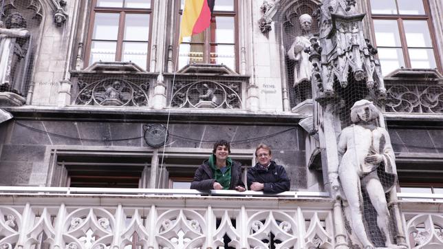 Bild: BR Checker Can Der Rathaus-Check: Checker Can mit Hausmeister Peter Suermann im Neuen Rathaus in München