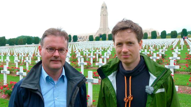 Johannes (r) mit dem Historiker Prof. Dr. Jörn Leonhard.