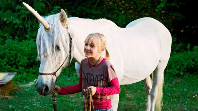 Tiere bis unters Dach Folge 39 Die Legende von Waldau: Nelly mit einem "Einhorn"