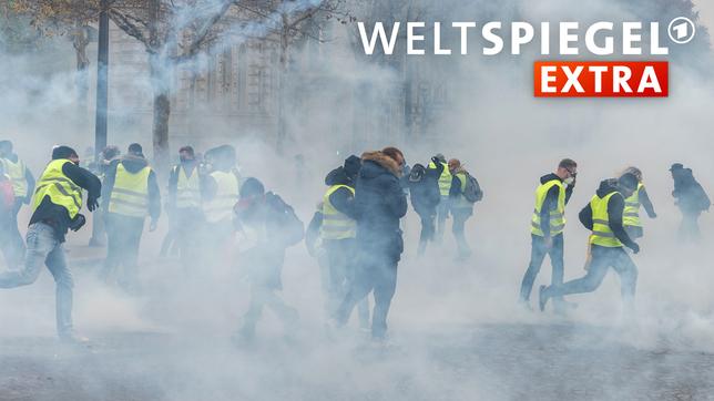 Demonstration der "Geldwesten" in Paris