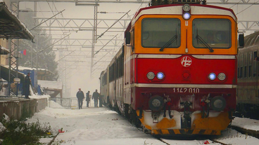 Zug im Bahnhof