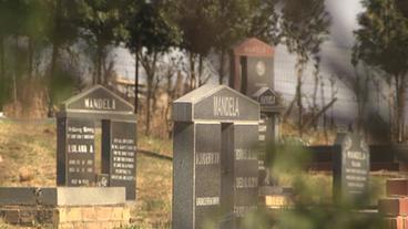 Grabsteine auf einem Friedhof