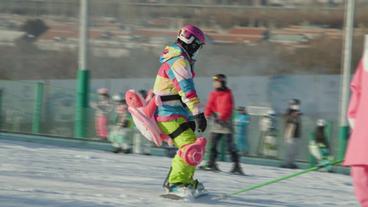 Skifahrer auf Piste 