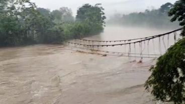 Fluss mit Hochwasser