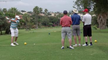 Golfspieler auf Golfplatz