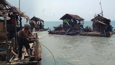 Flöße an der indonesischen Insel Bangka.