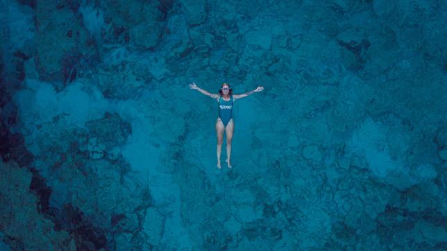 Nur im Wasser fühlt sich Pamela wirklich frei.