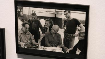 Retrospektive blickt in die 80er: Robert Frank (l.) in Ost-Berlin