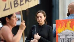 Die unscheinbare Anne-Sophie Lemieux (Lucie Aron) führt etwas im Schilde.