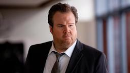 Marty (Eric Stonestreet)