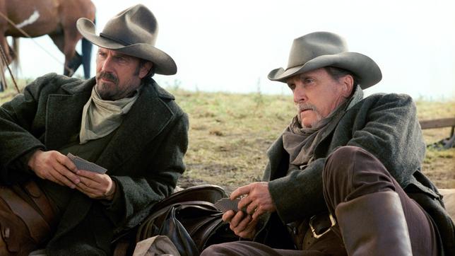 Treue Gefährten: Boss Spearman (Robert Duvall, re.) und Charley Waite (Kevin Costner).