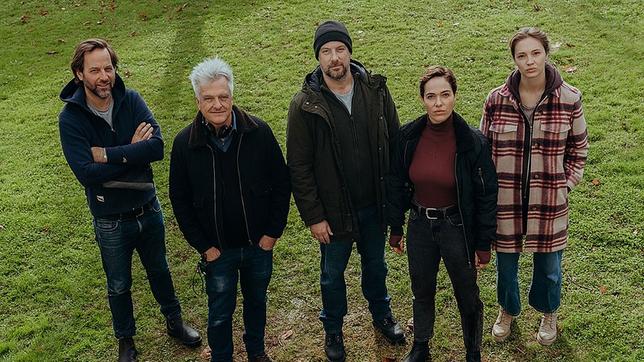 Von links: Michael Saxer (Kamera), Tobias Ineichen (Regie), Stephan Zinner (Rolle: Dennis Eden), Verena Altenberger (Rolle: Bessie Eyckhoff) und Marta Kizyma (Rolle: Sarah Kant)