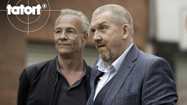 Die Kommissare Freddy Schenk (Dietmar Bär, rechts) und Max Ballauf (Klaus J. Behrendt, links) ermitteln im Fall einer getöteten Frau, die auf der Straße schlief.