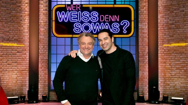 Die beiden Comedians Marco Rima und Bülent Ceylan treten bei "Wer weiß denn sowas?" gegeneinander an.