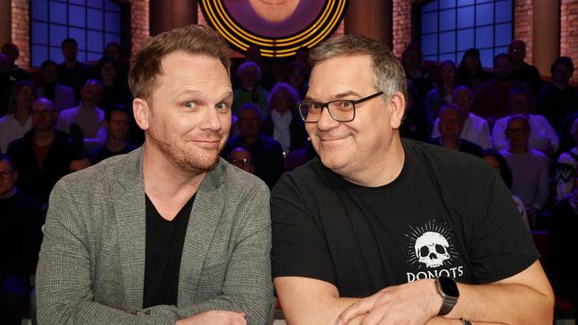 Zusammen im Team: Rateteam-Kapitän Elton und der Komiker und Musiker Ralf Schmitz.