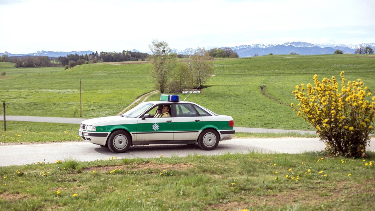 Hubert (Christian Tramitz) und Girwidz (Michael Brandner) ermitteln wieder im schönen Voralpenland.