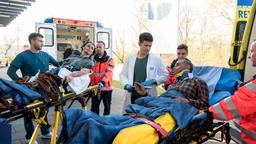 Arnulf Emmerling  (Christofer von Beau) und Lukas Petersen (Jean-Luc Caputo) werden nach einem Hausbrand in die Notaufnahme des Johannes-Thal-Klinikum eingeliefert.