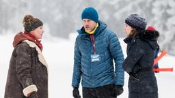 Christine Schremmer stellt Klaras Eltern Dominik und Silke Wegner zur Rede. V.l.n.r.: Christine Schremmer (Julia Thurnau), Dominik Wegner (Jens Atzorn),  Silke Wegner (Julia Malik)