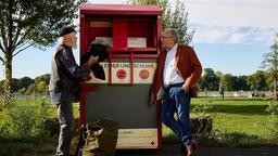 Reinhard Bielefelder (Bill Mockridge) und Klaus Schmitz (Hartmut Volle) streiten sich, weil Klaus Schmitz keine Niere an seinen Schwiegersohn spenden möchte.