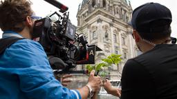 Prächtige Kulisse: Der Berliner Dom ist im Visier der Film-Crew.