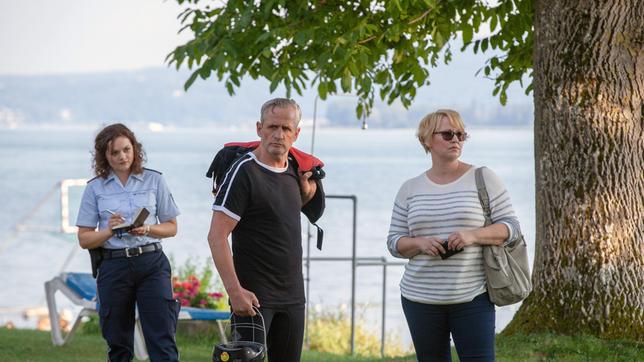 Paul Schott (Tim Wilde) macht sich Vorwürfe, dass er beim Wasser-Polo seinen Gegenspieler übermäßig hart gefoult hat. Hat er eine Mitschuld an seinem Tod? Julia Demmler (Wendy Güntensperger) und Nele Fehrenbach (Floriane Daniel) ermitteln.