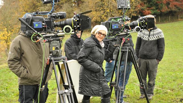 Ann Paur, Setfotografin.