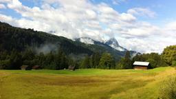 Grüne Berglandschaft