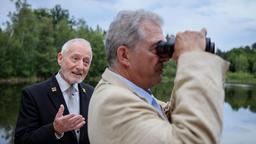 Auf der Suche nach Werner geraten Alfons (Sepp Schauer) und André (Joachim Lätsch) in Streit.