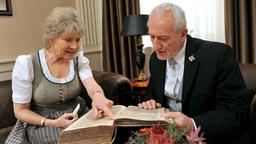 Sturm der Liebe Folge 2106: Hildegard und Alfons durchforsten eine alte Chonik