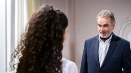 Heinrich (Ralph Schicha) macht Shirin (Merve Çakır) eine deutliche Ansage.