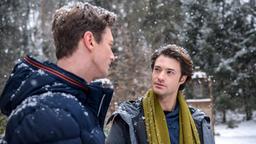 Henry (Patrick Dollmann) und Joshua (Julian Schneider) geraten aneinander.