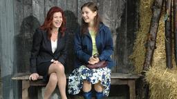 Sturm der Liebe Lachflash am Set: Claudia Wenzel ("Cora Franke") und Henriette Richter-Röhl ("Laura Mahler")