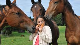 Sturm der Liebe Lachflash am Set: Jennifer Newrkla