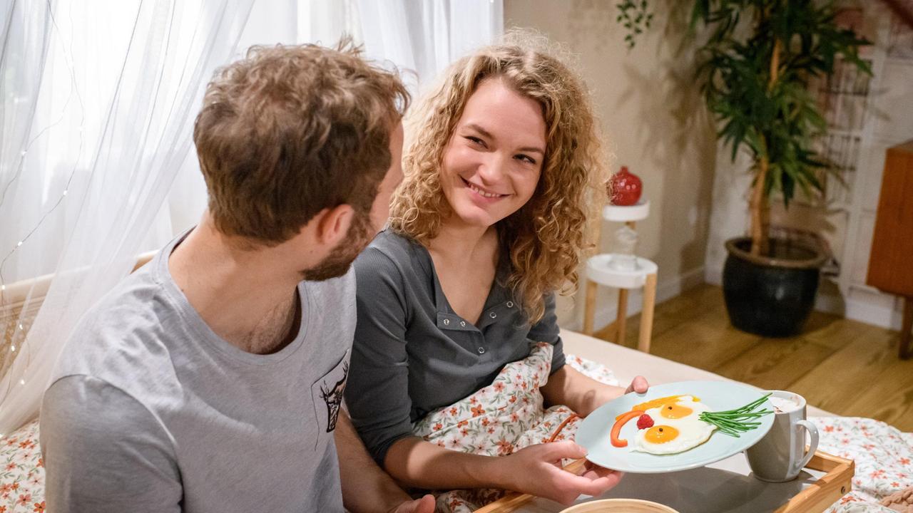 Maja (Christina Arends) und Florian (Arne Löber) sind sich sicher, dass sie gemeinsam alles schaffen.