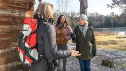 Natascha (Melanie Wiegmann) begreift, dass es kein Zufall ist, Michael (Erich Altenkopf) hier zu treffen und macht ihm vor Vanessa (Jeannine Gaspár) eine Ansage.