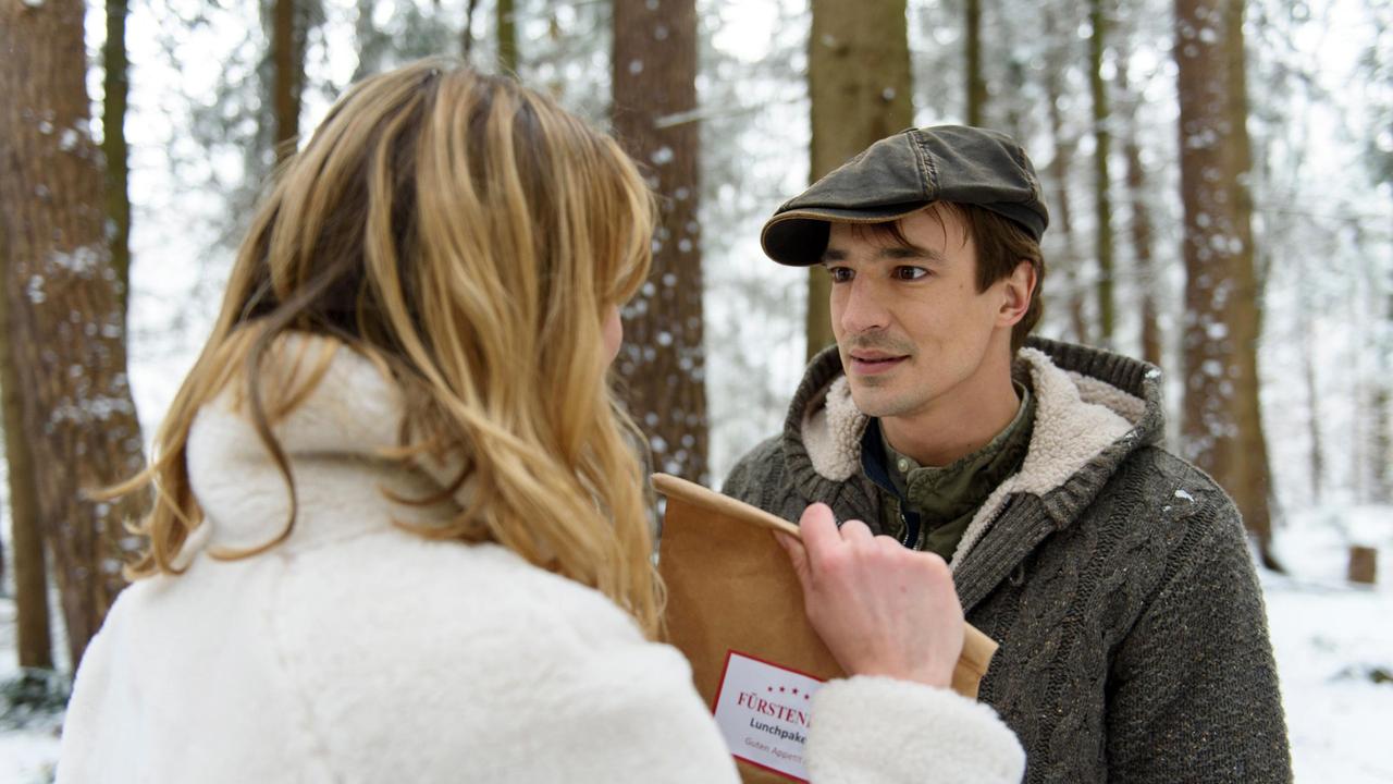 Viktor (Sebastian Fischer) schafft es nicht, sich von Jessica (Isabell Ege) zu trennen.