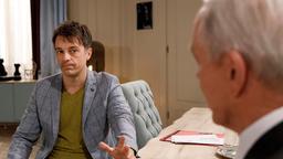 Werner (Dirk Galuba) gesteht Robert (Lorenzo Patané) ein lang gehütetes Geheimnis.